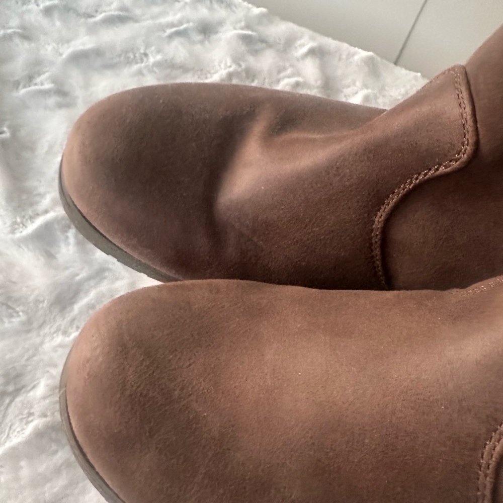 Skechers Chocolate Suede Winter Boots - Picture 3 of 7